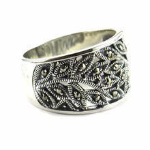 Leave & lace pattern silver ring with marcasite