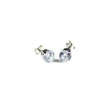 Prong setting silver studs with 4mm & 2 claw