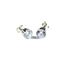 Prong setting silver studs with 5mm & 2 claw