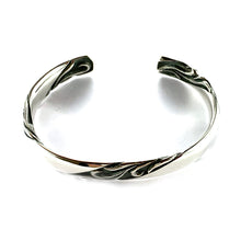 Silver couple bangle with Aquarelle pattern